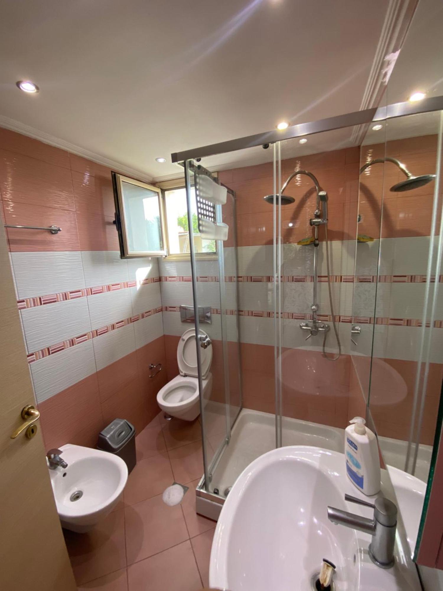 Vila Violeta 1 Vlorë Екстериор снимка